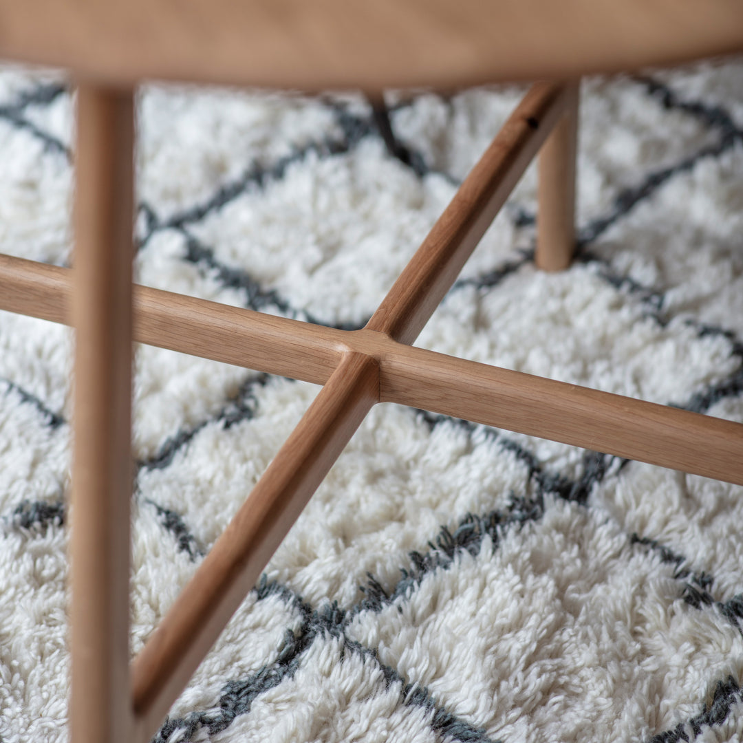 Valencia Round Dining Table - Oak