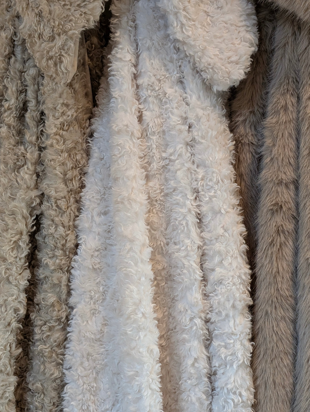 Shirley Shearling Faux Fur Throw - Winter White