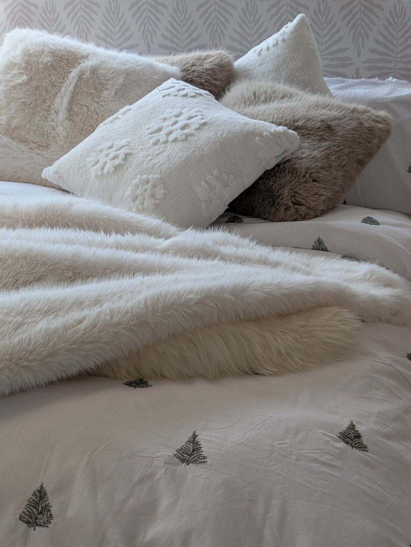 Winter Forest Embroidered Duvet Cover Set (King)