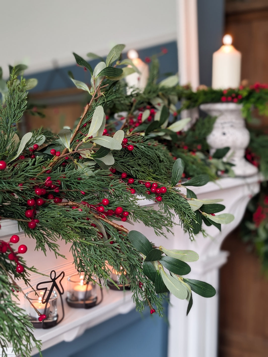 Real Touch Cypress, Olive Leaf and Red Berry Garland (183cm)