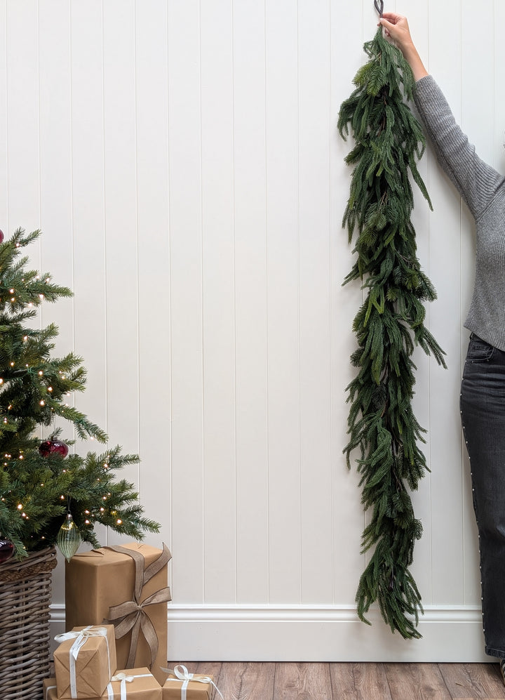 Real Touch Mixed Evergreen Garland (183cm)
